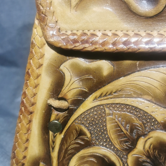 Leather Embossed purse Brown Made in Mexico. Flawed - Picture 5 of 16